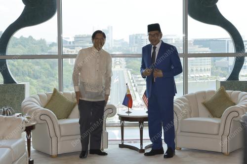 DATUK SERI ANWAR IBRAHIM
