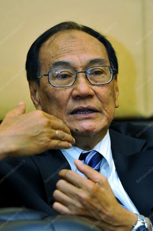 TUN ZAKI TUN AZMI