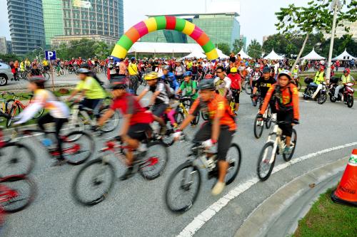 PTJ02_26102014_CERIA_KAYUH