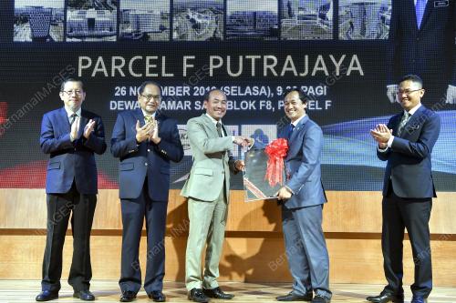 PTJ02_26112019_F