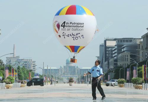 PTJ02_27012012_BELON