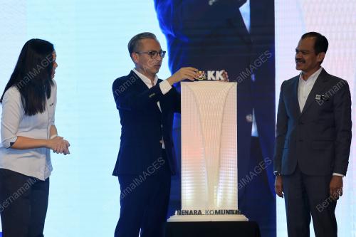 DATUK FAHMI FADZIL