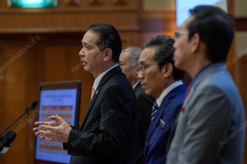 DATUK DR NOOR HISHAM ABDULLAH