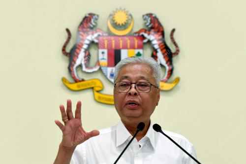 DATUK SERI ISMAIL SABRI YAAKOB