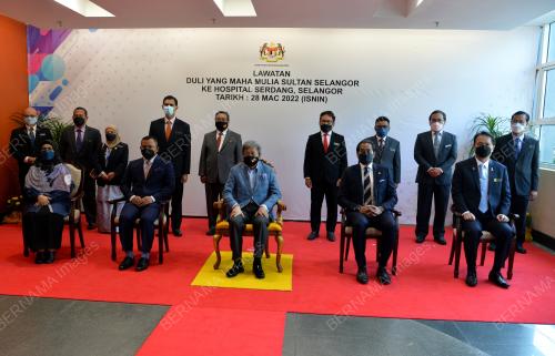 SULTAN SHARAFUDDIN IDRIS SHAH