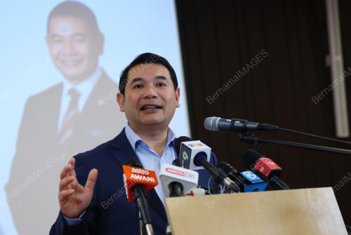 RAFIZI RAMLI