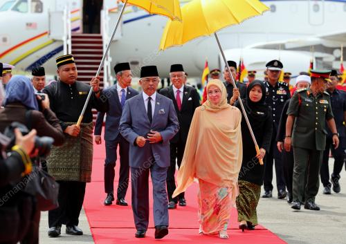 AL-SULTAN ABDULLAH RIÃ•AYATUDDIN AL-MUSTAFA BILLAH SHAH