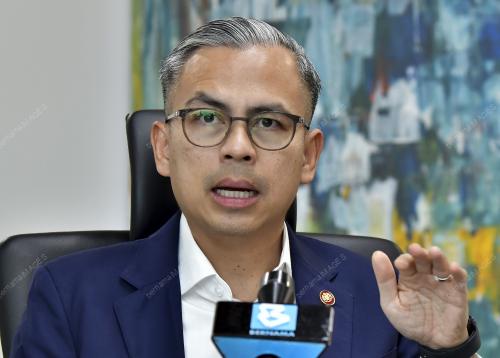 DATUK FAHMI FADZIL