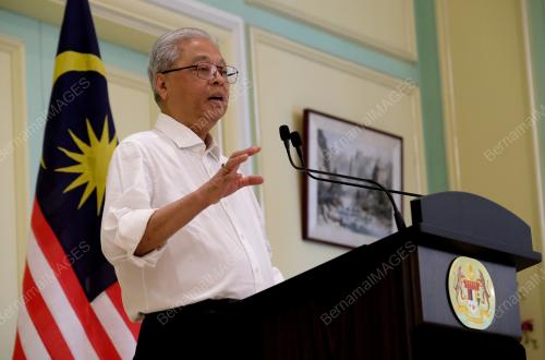 DATUK SERI ISMAIL SABRI YAAKOB