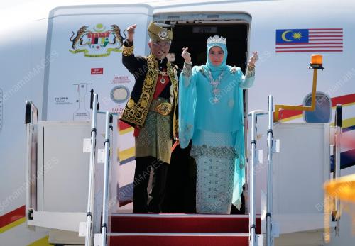 AL-SULTAN ABDULLAH RI'AYATUDDIN AL-MUSTAFA BILLAH SHAH