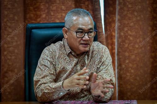 DATUK M BAKRI ABD MAJID