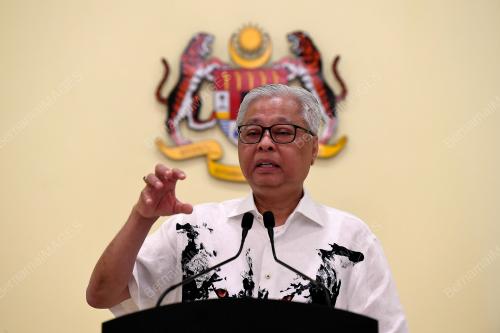 DATUK SERI ISMAIL SABRI YAAKOB