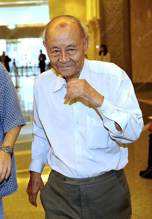 PTJ02_30082017_MATA_WANG