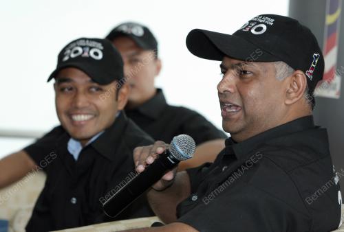 TONY FERNANDES