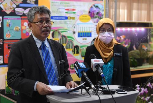 DATUK DR MOHAMAD ROFF MOHD NOOR