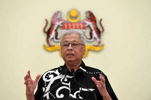 DATUK SERI ISMAIL SABRI YAAKOB