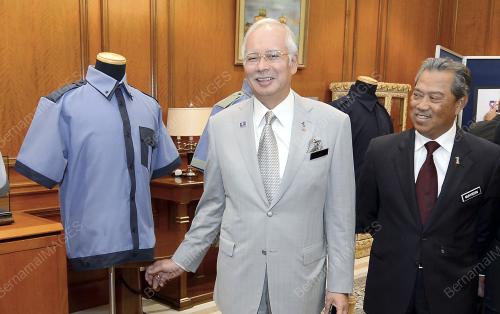 PTJ02_31072013_PM_BAJU