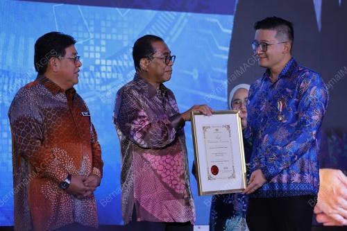 DATUK SERI MOHAMED KHALED NORDIN