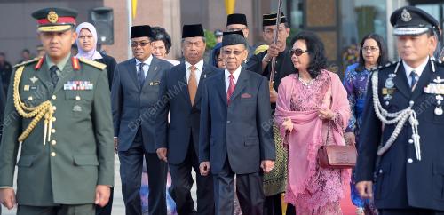 PTJ03_01102012_AGONG