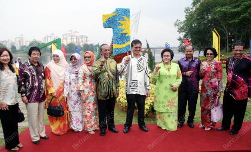 ROSMAH MANSOR