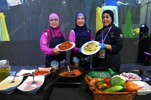 DATIN SERI MUHAINI ZAINAL ABIDIN