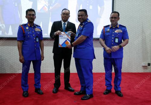 DATUK DR KHAIRUS MASNAN ABDUL KHALID