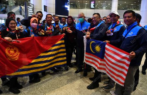 DATUK SERI MOHAMMAD HAMDAN WAHID