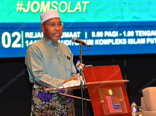 SENATOR IDRIS AHMAD