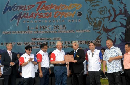 PTJ03_04032018_TAEKWONDO_BN201803020645