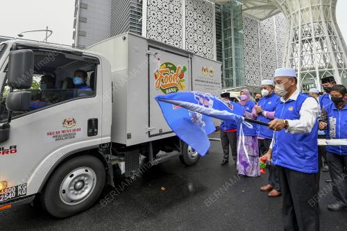 DATUK IDRIS AHMAD