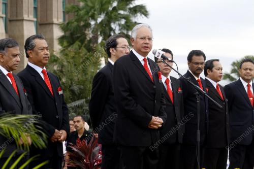 MOHD NAJIB TUN ABDUL RAZAK