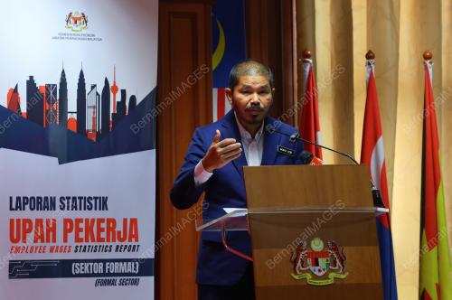 DATUK SERI DR MOHD UZIR MAHIDIN