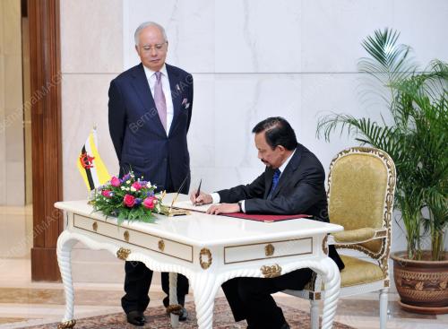 PTJ03_04092012_PM_BRUNEI