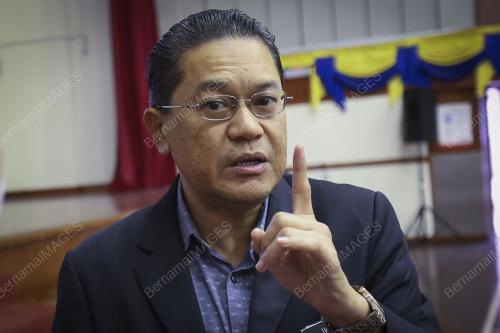DATUK IKMALRUDIN ISHAK