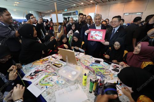 DATUK SERI DR AHMAD ZAHID HAMIDI