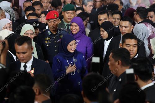 RAJA ZARITH SOFIAH