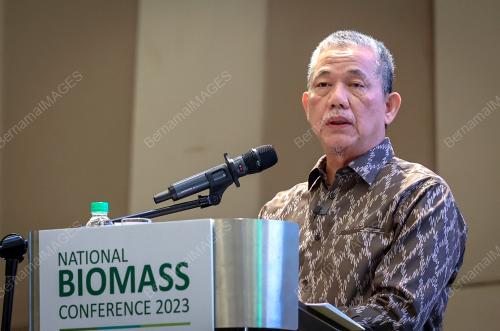 DATUK SERI FADILLAH YUSOF