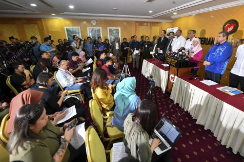 DATUK SERI DR WAN AZIZAH WAN ISMAIL