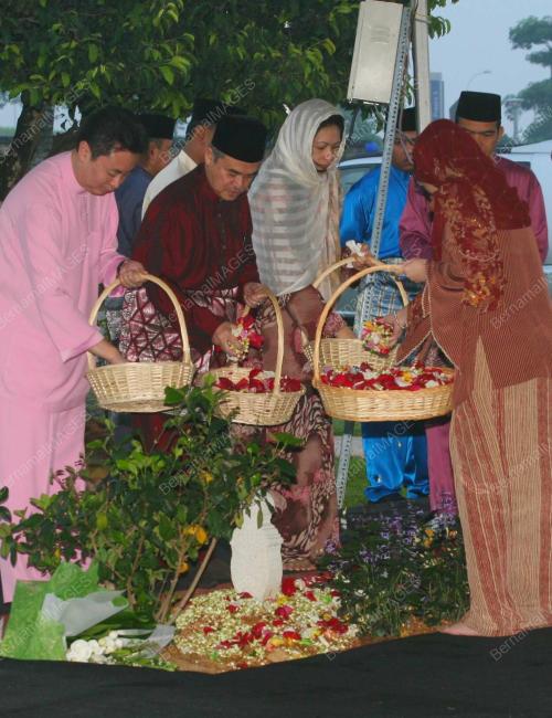 ABDULLAH AHMAD BADAWI
