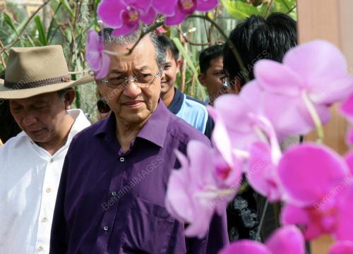 MAHATHIR MOHAMAD