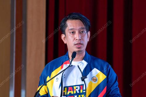 ADAM ADLI ABDUL HALIM