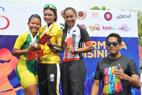 PTJ03_09102016_CYCLING