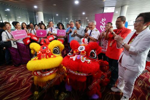 DATUK SERI TIONG KING SING