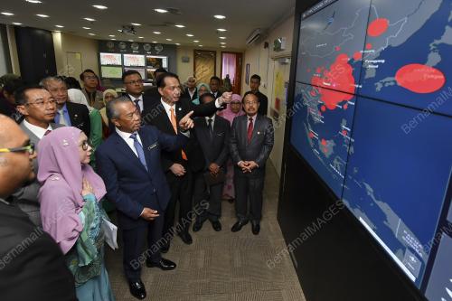 TAN SRI MUHYIDDIN YASSIN