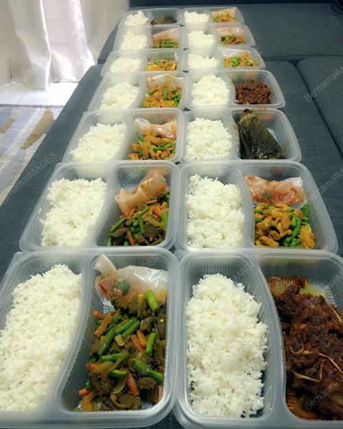 PTJ03_10062016_FLYINGFOOD