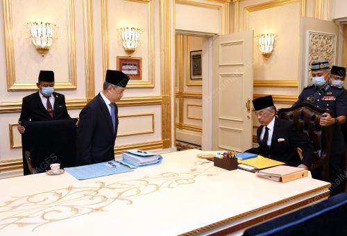 TAN SRI MUHYIDDIN YASSIN