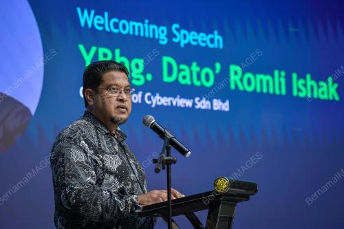 DATUK ROMLI ISHAK