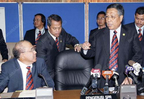 ABDUL AZIZ MOHD YUSOF