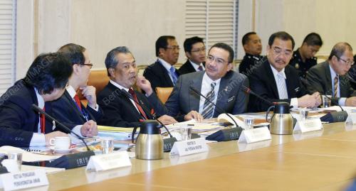 MUHYIDDIN YASSIN