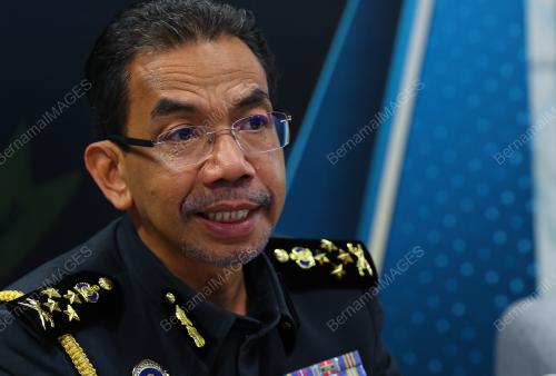 DATUK AZMAN ADAM